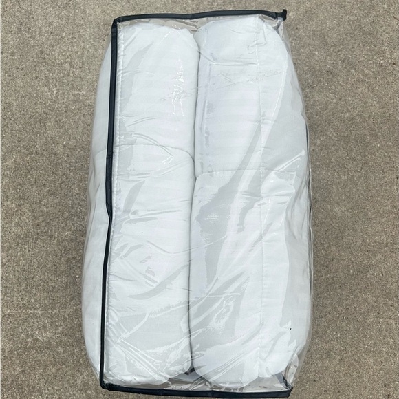 NEW Amy Miller Down Alternative Embossed Comforter White/Ivory Color King Size - Picture 5 of 7